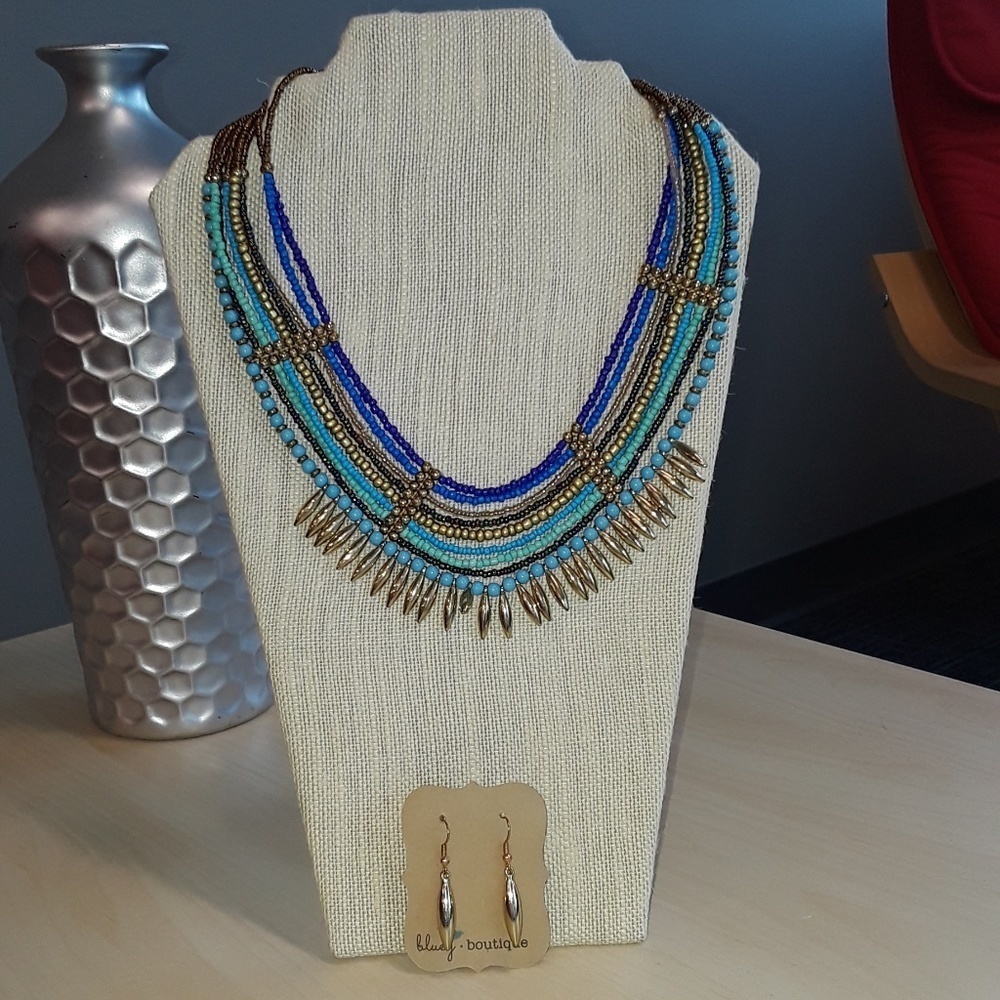 VINTAGE Blue Beaded Layered BOHO Necklace‎ and Earrings Set